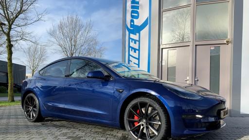 Tesla Model 3 blauw met 19 inch Monaco GP6.jpg